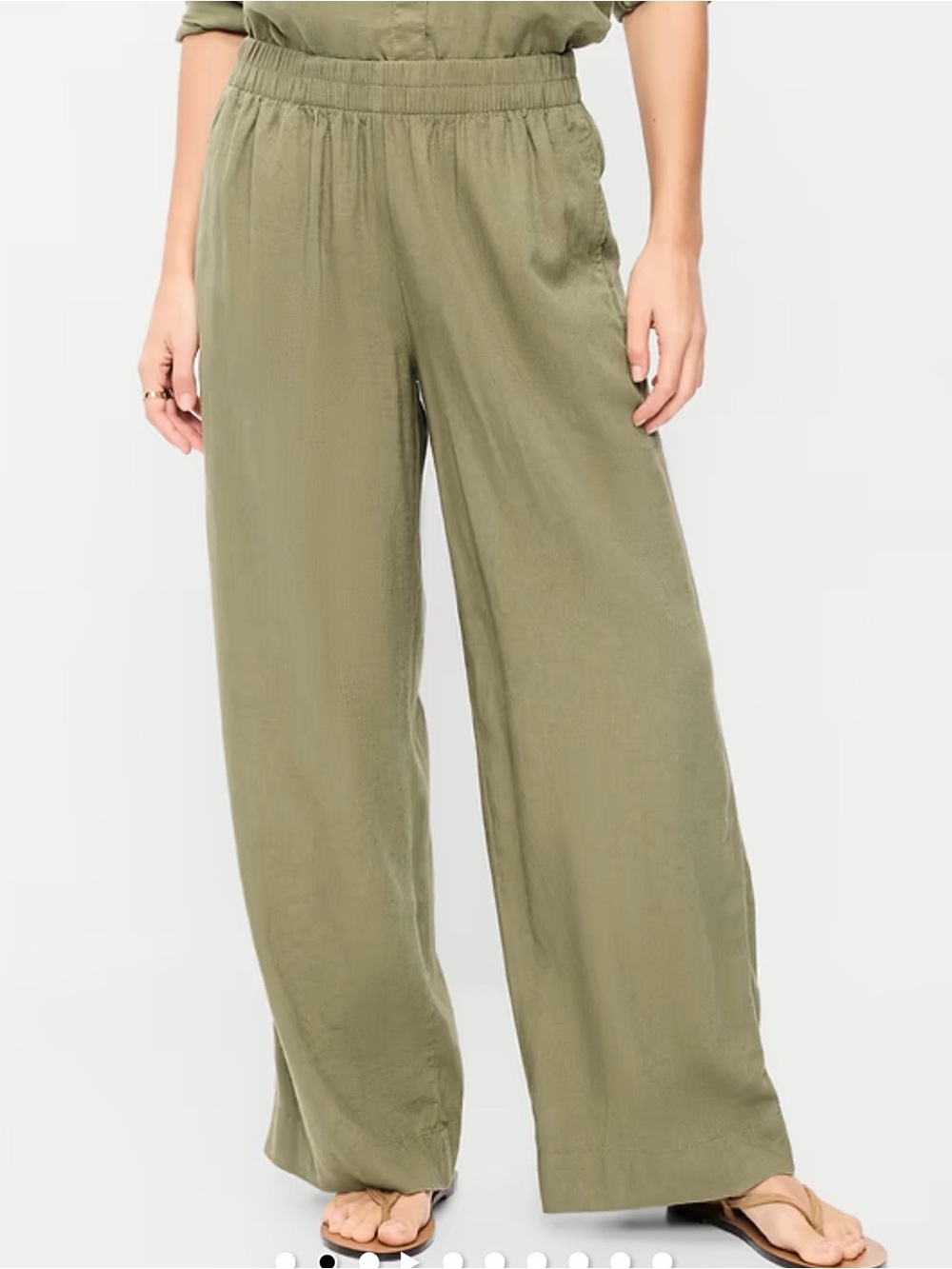 Old Navy Wide-Leg Pull-On Pants in Olive